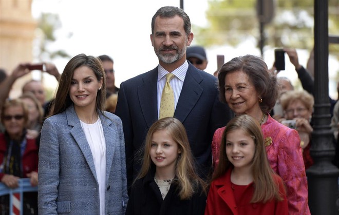 Las 2 encantadoras princesitas de la Familia Real Española ahora están muy guapas - Foto 23.