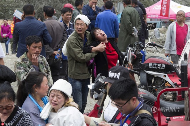 Trung Quốc: Nỗi đau tột cùng của người dân ở vùng lở đất kinh hoàng - Ảnh 31.