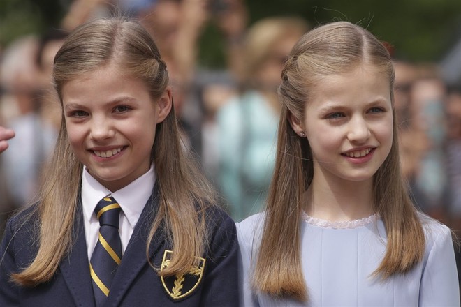 Las 2 encantadoras princesitas de la Familia Real Española ahora están muy guapas - Foto 30.