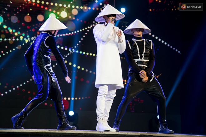 Sơn Tùng M-TP cùng dàn sao Vpop bắt tay khuấy động sân khấu đại nhạc hội mùa hè - Ảnh 9.