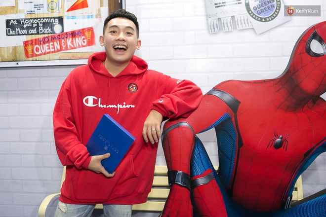 Nh&atilde; Phương - Trường Giang diện đồ đen si&ecirc;u dễ thương tại sự kiện ra mắt Spider-Man: Homecoming - Ảnh 3.