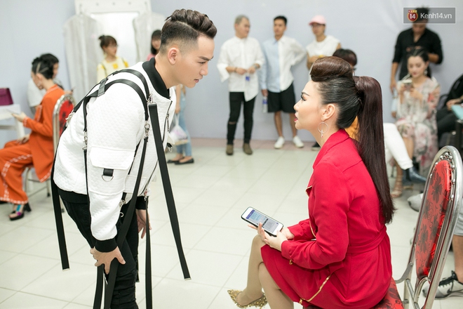 Hoài Lâm cùng bạn gái bất ngờ xuất hiện tại buổi ghi hình Chung kết 1 The Voice - Ảnh 15.