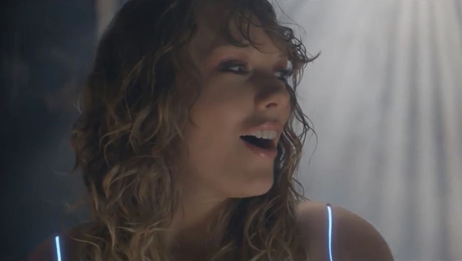 Đây là ý nghĩa của cảnh Taylor Swift phóng sấm sét giết chính mình trong MV mới - Ảnh 10.