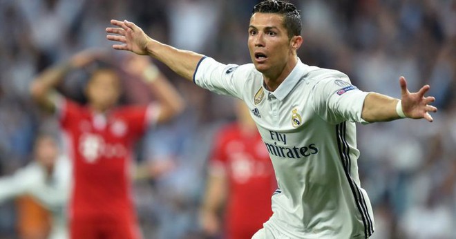 5 khoảnh khắc kh&oacute; qu&ecirc;n của Ronaldo tr&ecirc;n s&acirc;n b&oacute;ng trong năm 2017 - Ảnh 4.