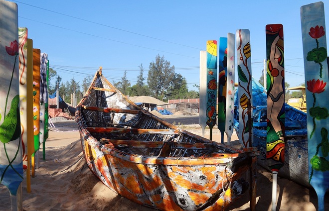 Đẹp mê hồn con đường “thuyền thúng nghệ thuật” rực rỡ sắc màu cổ tích ở Quảng Nam - Ảnh 12.