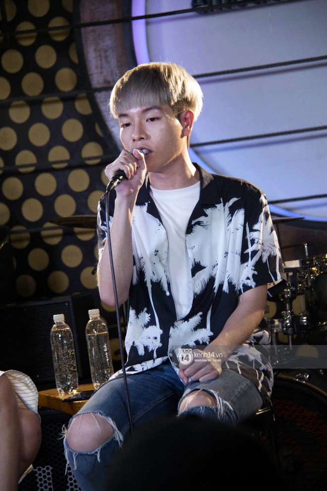 Saturday Radio: Đức Ph&uacute;c g&acirc;y th&iacute;ch th&uacute; khi cover loạt hit cũ của Đ&ocirc;ng Nhi, H.A.T - Ảnh 9.