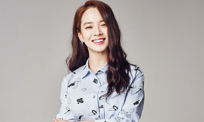 Debut diễn xuất, em trai Song Ji Hyo chịu tiếng dựa hơi chị gái - Ảnh 2.