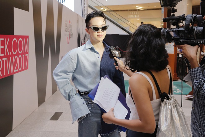 Lần đầu đến Malaysia dự fashion week, Kelbin Lei không ngờ giới trẻ ở đây biết rõ về mình - Ảnh 3.