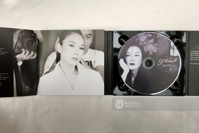 Đập hộp album Vol.9 của Mỹ Tâm: Đã lâu rồi fan Vpop mới có cảm giác đợi hàng giờ để được cầm tận tay một CD như hôm nay! - Ảnh 9.