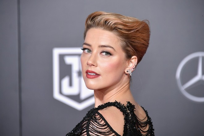 Dù lắm thị phi nhưng Amber Heard quả thật quá xinh đẹp, cân luôn cả Wonder Woman trên thảm đỏ - Ảnh 3.