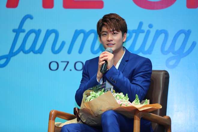 Kang Tae Oh aegyo chiều fan, Go Kyung Pyo xuất hiện cực lịch l&atilde;m - Ảnh 20.