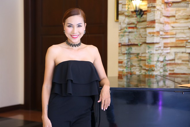 Ho&agrave;i Linh đ&oacute;ng vai vợ trong liveshow kỷ niệm 17 năm ca h&aacute;t của Quang H&agrave; - Ảnh 4.