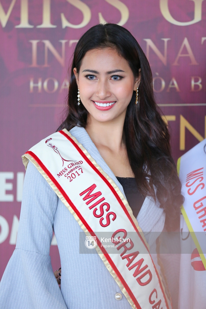 Huyền My đọ sắc cùng Miss Cambodia ở Hoa hậu Hòa bình Thế giới 2017, ai đẹp hơn ai? - Ảnh 8.