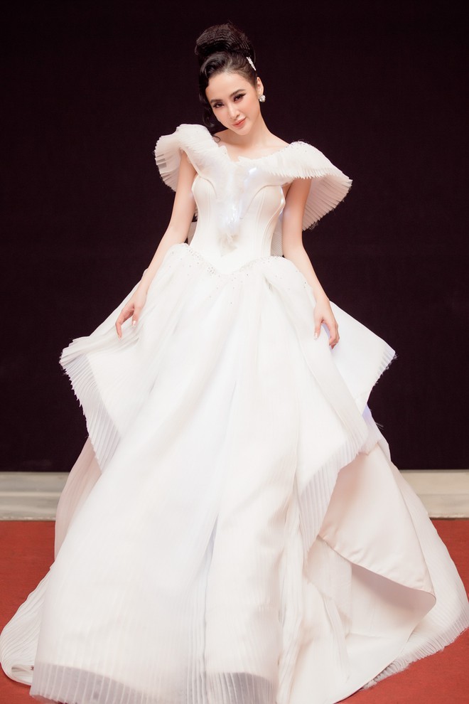 angela phương trinh (15)