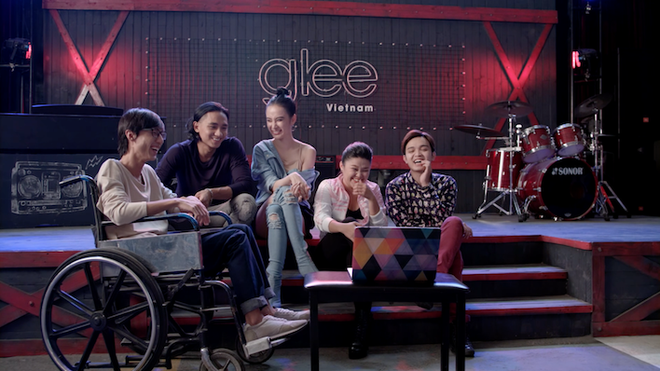 “Glee Việt”: Cùng quay clip trụy lạc, Cindy V bị “đá” còn Yaya Trương Nhi lại có cửa vào showbiz - Ảnh 1.