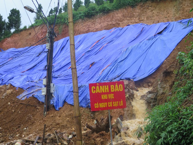 Chùm ảnh: Hoàn lưu bão số 2 càn quét nặng nề khu du lịch Cát Cát ở Sa Pa - Ảnh 15.