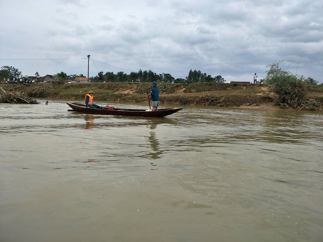 Bị mất trâu trong đợt lũ lịch sử, cụ ông 65 tuổi cố đi tìm nhưng tử nạn thương tâm - Ảnh 2.