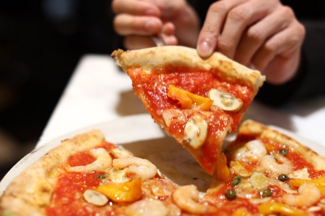 Chiếc bánh pizza được làm chỉ trong 90 giây, nghe thì khó tin nhưng lại có thật ở Nhật Bản - Ảnh 7.