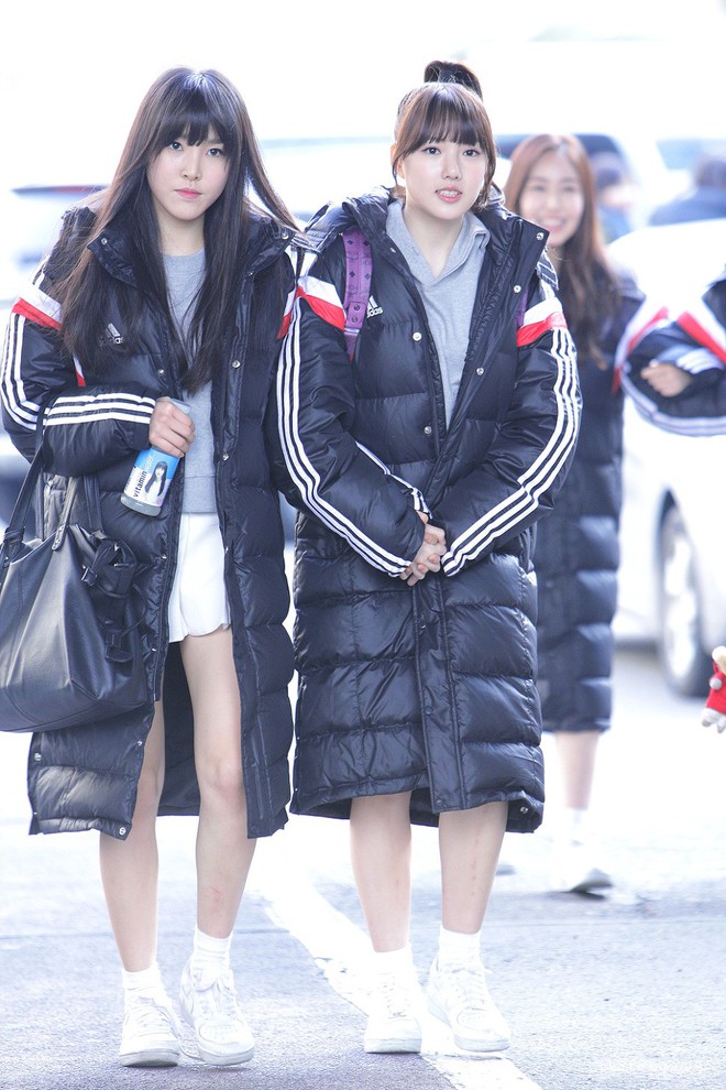 Chỉ vì các Idol mà giới trẻ Hàn cố vòi bố mẹ đến cả chục triệu sắm loại áo này - Ảnh 3.