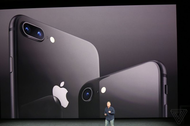 iPhone 8 v&agrave; 8 Plus ch&iacute;nh thức ra mắt: C&oacute; phi&ecirc;n bản m&agrave;u V&agrave;ng Thẹn Th&ugrave;ng ai nh&igrave;n cũng m&ecirc;! - Ảnh 1.
