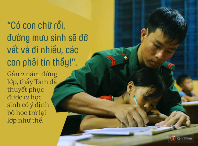 Những thầy giáo quân hàm xanh ở Vành đai biên giới Việt - Cam: Ngày tuần tra, đêm gieo chữ cho bọn trẻ không quốc tịch - Ảnh 8.