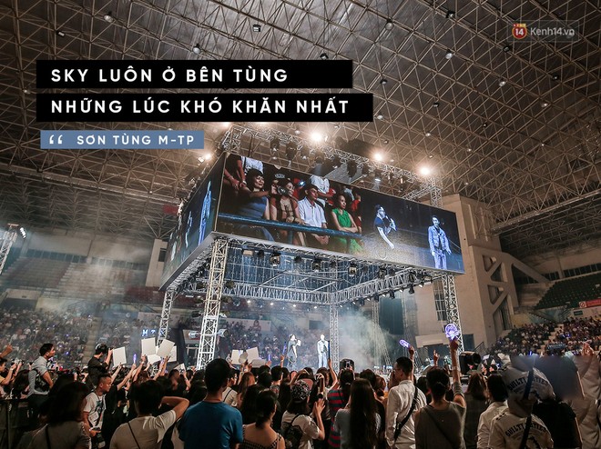 Sơn Tùng và Sky trong fan meeting lớn nhất Việt Nam: Còn bên nhau hãy còn viết cho nhau tuổi trẻ, để mai sau tự hào mà kể... - Ảnh 1.