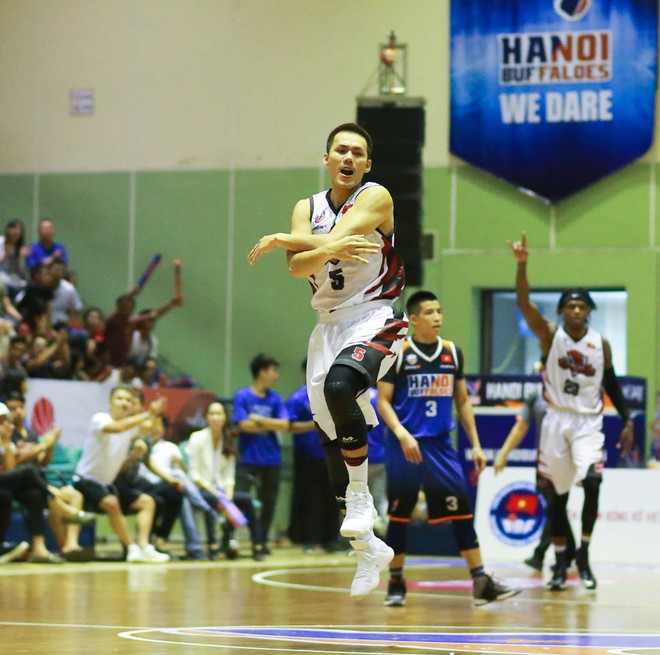 Thang Long Warriors thắng kịch t&iacute;nh Hanoi Buffaloes trong trận derby Thủ đ&ocirc; - Ảnh 3.