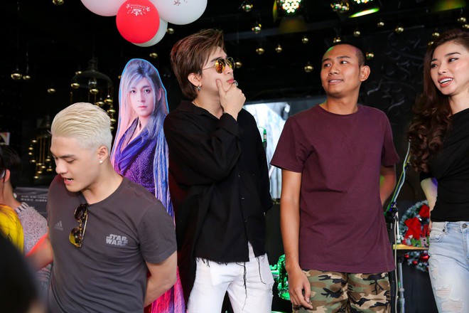 Ngô Kiến Huy mang cả tạo hình cổ trang trong MV mới đến giao lưu với khán giả tại fan-meeting - Ảnh 7.