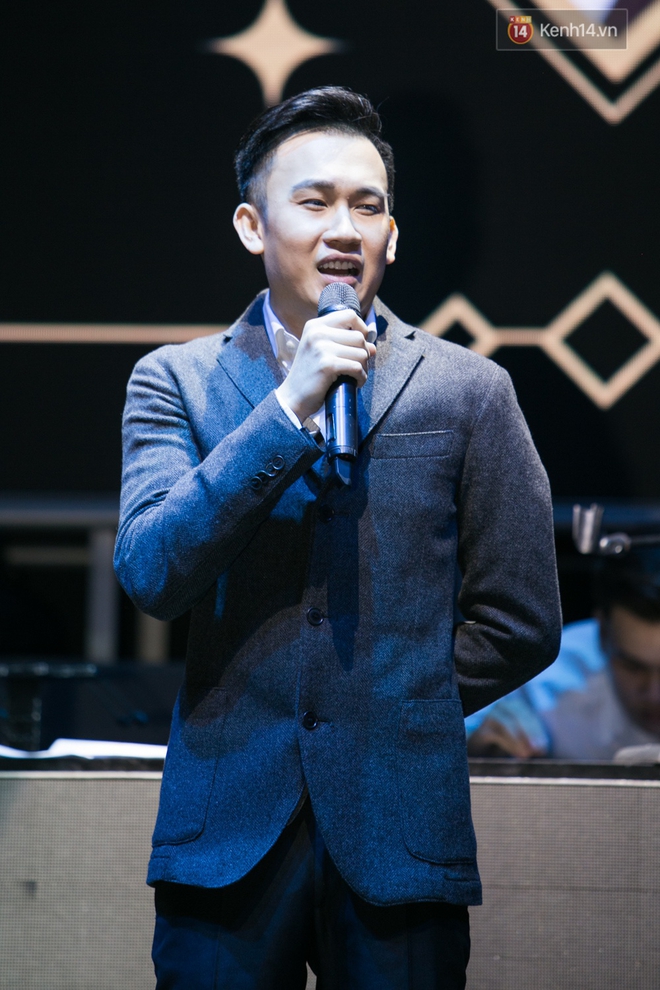 Dương Triệu Vũ h&ocirc;n Mr. Đ&agrave;m tr&ecirc;n s&acirc;n khấu, thanh minh khi bị đ&agrave;n anh tr&ecirc;u: Vũ nợ Hưng một cuộc t&igrave;nh - Ảnh 7.
