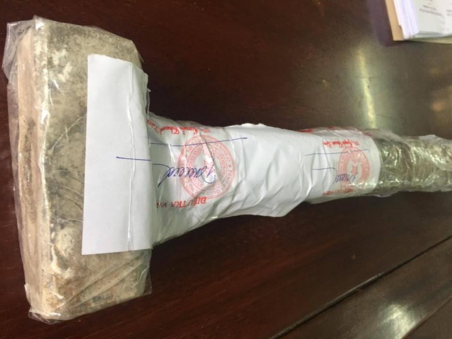 Lời khai của kẻ d&ugrave;ng b&uacute;a đ&aacute;nh chết người ở S&agrave;i G&ograve;n: Do thấy đồng nghiệp nắm tay vợ - Ảnh 1.