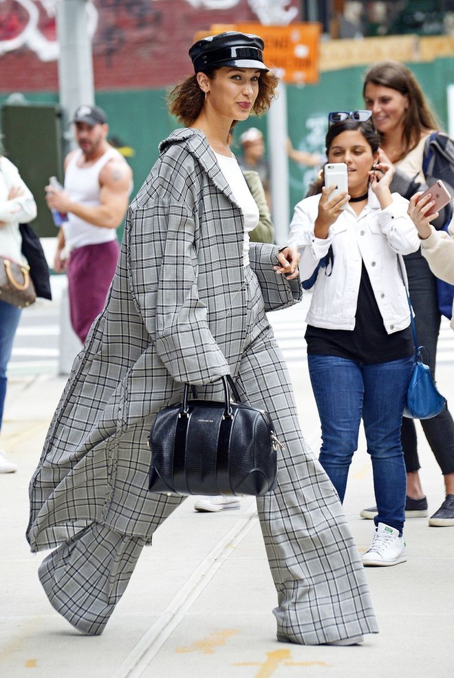 5 ng&ocirc;i sao quốc tế sở hữu street style đẹp-đỉnh-chất khiến cả trai lẫn g&aacute;i đều m&ecirc; mệt - Ảnh 13.