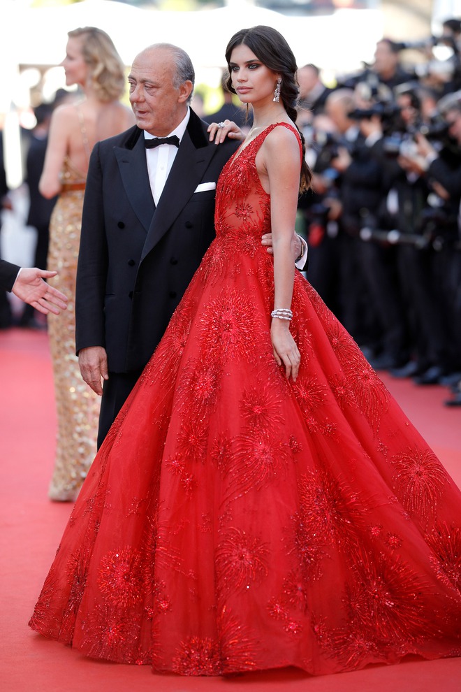 best-dressed-cannes-6-1495437887637.jpg