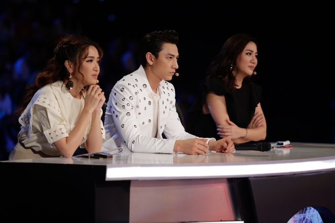 Vietnam Idol Kids: Hoàng tử Bolero bất ngờ chuyển sang hát nhạc Phan Mạnh Quỳnh - Ảnh 1.