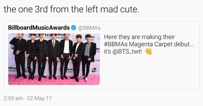 Ngoại h&igrave;nh của Jin (BTS) đốn tim cư d&acirc;n mạng quốc tế khi xuất hiện tại Billboard Music Awards - Ảnh 1.