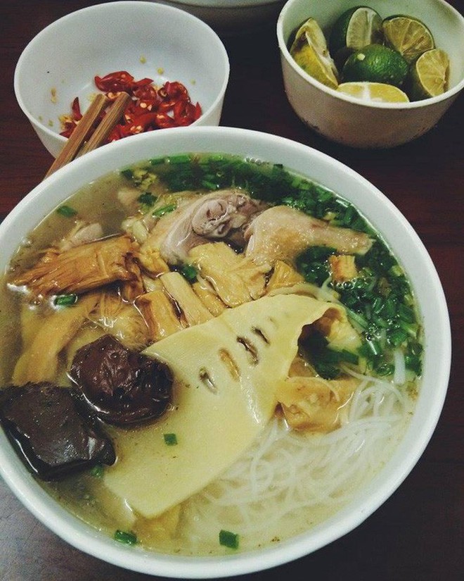 Ngo&#224;i b&#250;n ngan Nh&#224;n, H&#224; Nội c&#242;n c&#243; 5 địa chỉ n&#224;y ngon kh&#244;ng k&#233;m - Ảnh 8.