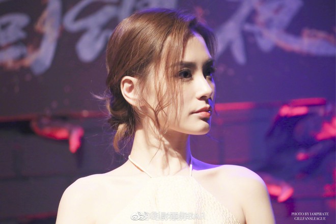 Y&ecirc;u trai trẻ k&eacute;m 4 tuổi, Chung H&acirc;n Đồng ng&agrave;y c&agrave;ng nhuận sắc - Ảnh 4.