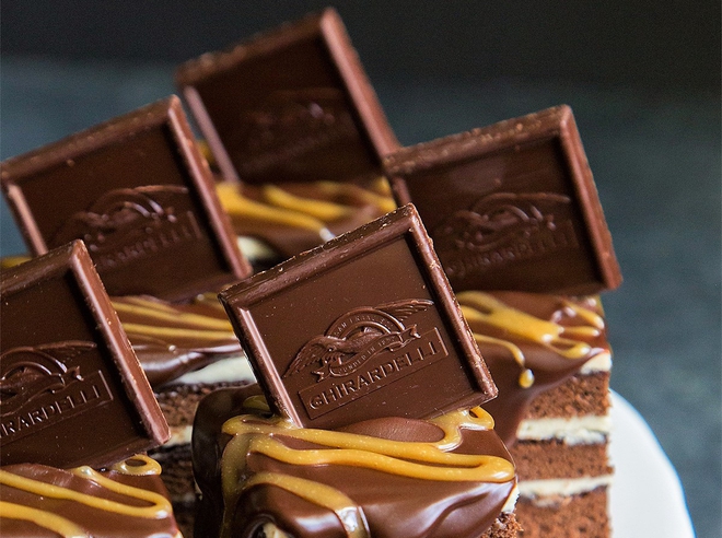 Thêm một nguyên liệu đơn giản để biến chocolate thành món sang chảnh - Ảnh 9.