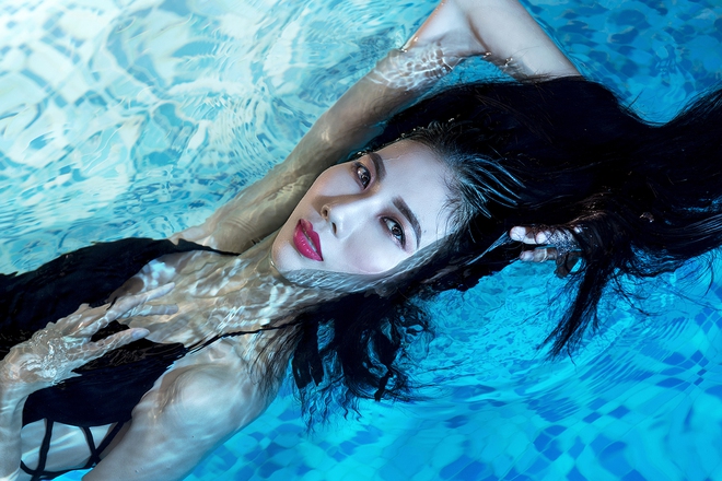 Top 5 Vietnams Next Top Model tung bộ hình dưới nước cực cuốn hút - Ảnh 2.