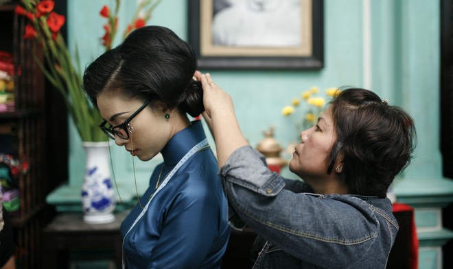 Chỉ xuất hiện đ&uacute;ng một khung h&igrave;nh, Ng&ocirc; Thanh V&acirc;n vẫn khiến kh&aacute;n giả xu&yacute;t xoa trong teaser C&ocirc; Ba S&agrave;i G&ograve;n - Ảnh 9.