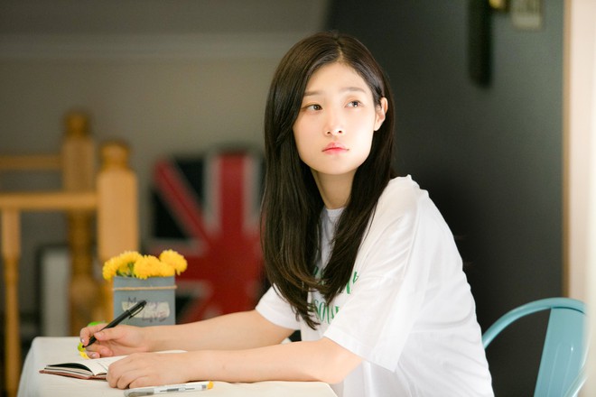 Chi Pu đóng vai nhạc sĩ, cặp kè người tình MV Jin Ju Hyung trpong phim điện ảnh Việt - Hàn - Ảnh 3.