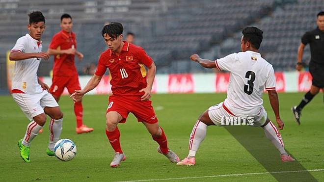 C&ocirc;ng Phượng kh&ocirc;ng ngại sang Th&aacute;i Lan chơi b&oacute;ng - Ảnh 2.