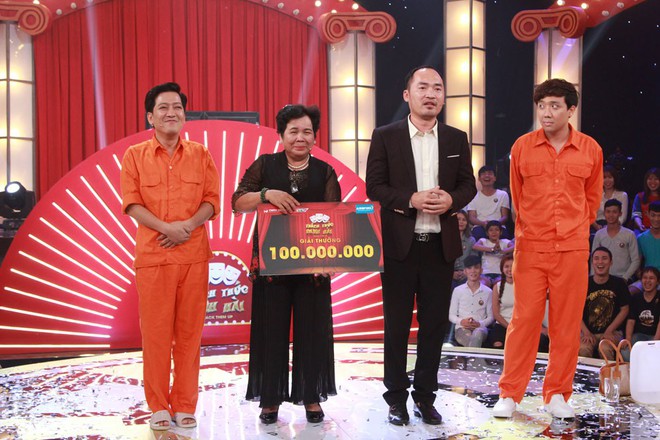 C&ocirc; b&aacute;n ch&egrave; 56 tuổi của Th&aacute;ch thức danh h&agrave;i: Từng bị liệt người, nhưng nhận 100 triệu chỉ để cho bố mẹ v&igrave; nghĩ m&igrave;nh c&ograve;n trẻ - Ảnh 3.