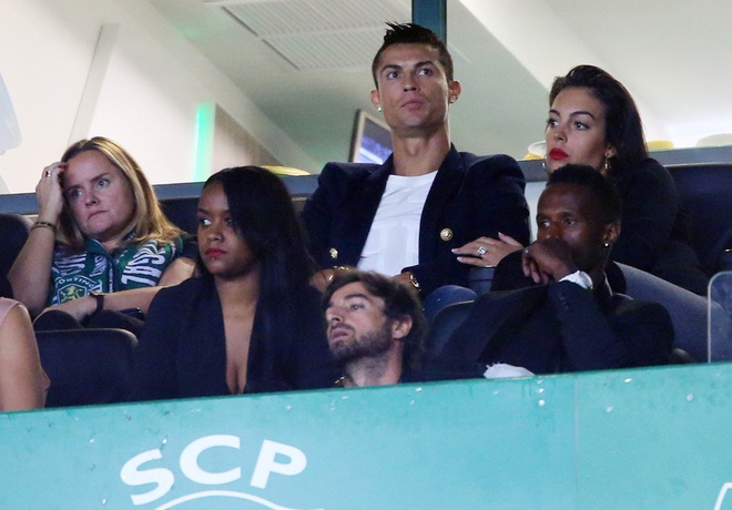 Hé lộ thời điểm Cristiano Ronaldo cưới Georgina Rodriguez - Ảnh 1.