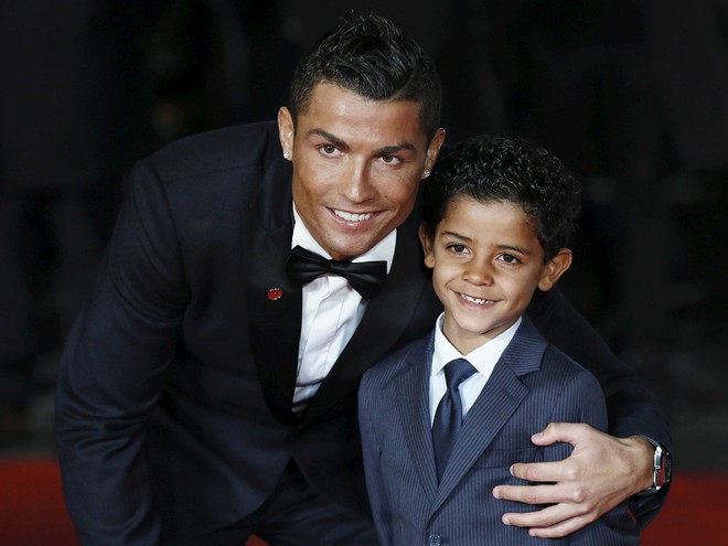 Cristiano Ronaldo, đời anh liệu c&oacute; nỗi buồn n&agrave;o kh&ocirc;ng? - Ảnh 6.