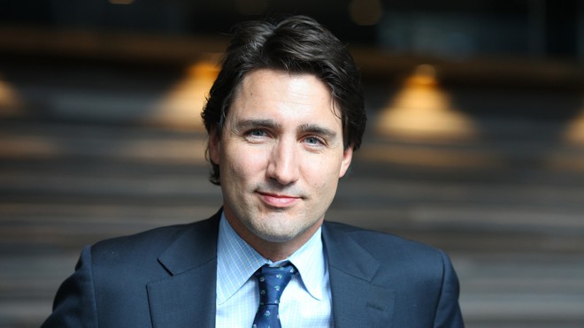 Nổi tiếng bởi vẻ điển trai v&agrave; lịch l&atilde;m, khi đặt ch&acirc;n tới Việt Nam, Thủ tướng Canada lại c&agrave;ng khiến mọi người phải trầm trồ - Ảnh 1.