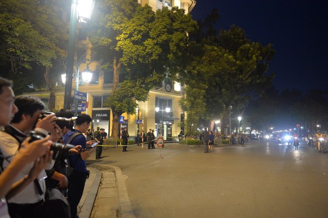 Tổng thống Mỹ Donald Trump đến Hà Nội, an ninh thắt chặt ở các tuyến phố trung tâm - Ảnh 19.