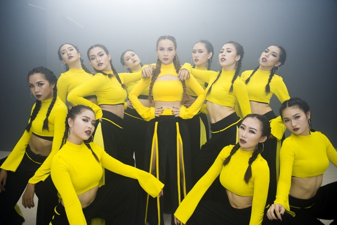 Giảm cân để quay MV cho đẹp, Yến Trang ốm đến suýt tụt cả quần khi nhảy - Ảnh 3.
