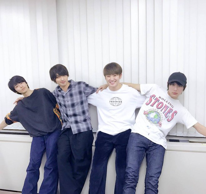 Manga 3 triệu bản &ldquo;Rainbow Days&rdquo; c&ocirc;ng bố chuyển thể, giới thiệu 4 ch&agrave;ng mỹ nam Nhật mới toanh - Ảnh 3.