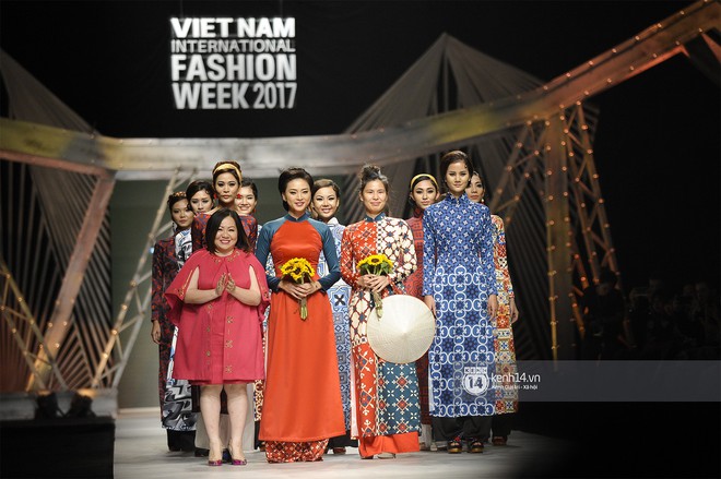 VIFW ngày 2: Chị đại Ngô Thanh Vân mở màn xuất sắc cho BST Cô Ba Sài Gòn của Thuỷ Design House - Ảnh 1.