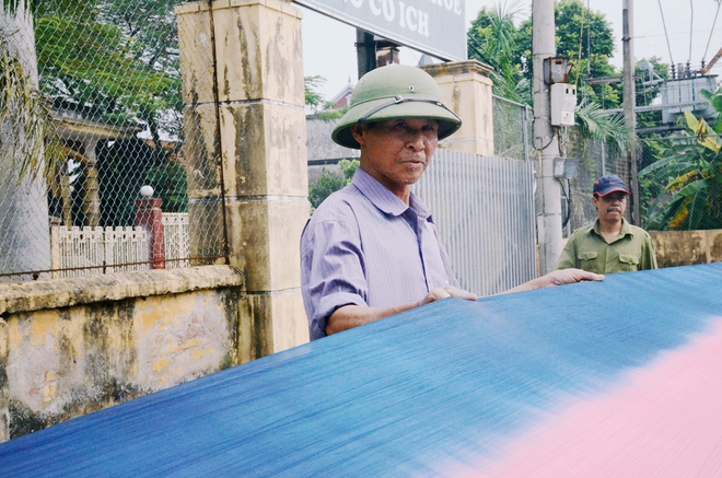 Dân làng dệt lụa Nha Xá nói về vụ bê bối lụa Tàu của Hoàng Khải: “Mấy chục năm nay, chúng tôi chỉ bán rất ít sản phẩm cho Khải Silk” - Ảnh 5.